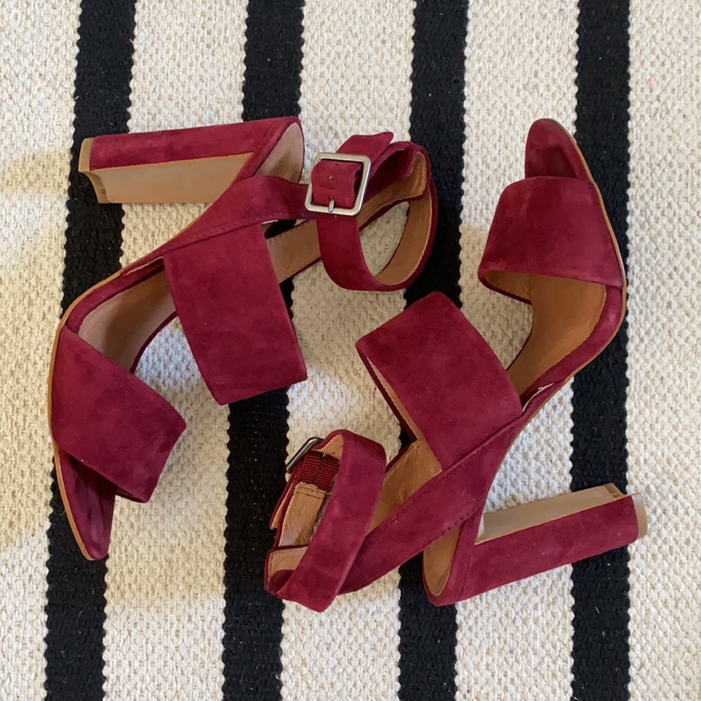 Madewell Octavia Sandal in Dark Cabernet